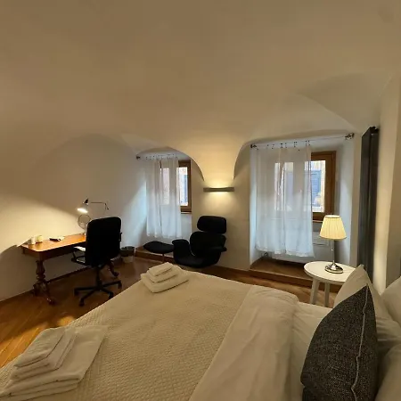 New! Renovated In Ancient Roma